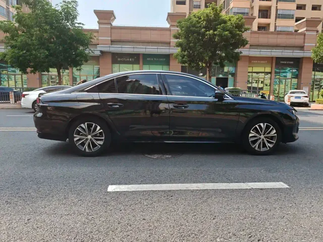 Peugeot 508 — Фото автомобиля 8