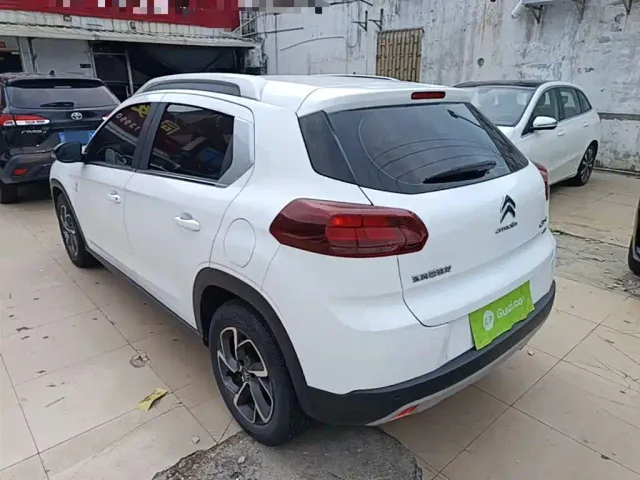 Citroen C3-XR — Фото автомобиля 4