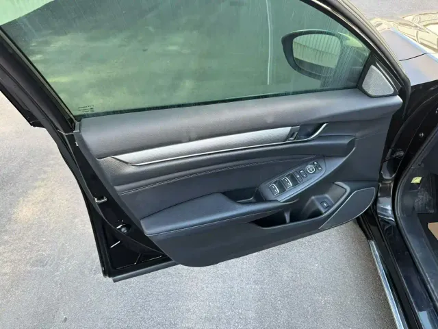 Honda Accord — Фото автомобиля 9