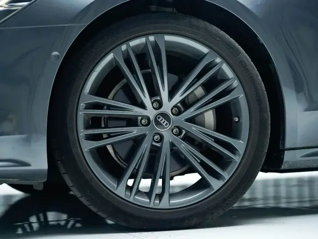 Audi A7 — Фото автомобиля 9
