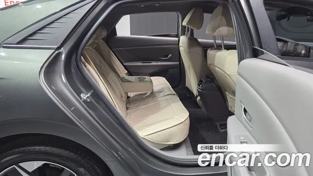 Hyundai AVANTE Avante (CN7) — Фото автомобиля 10