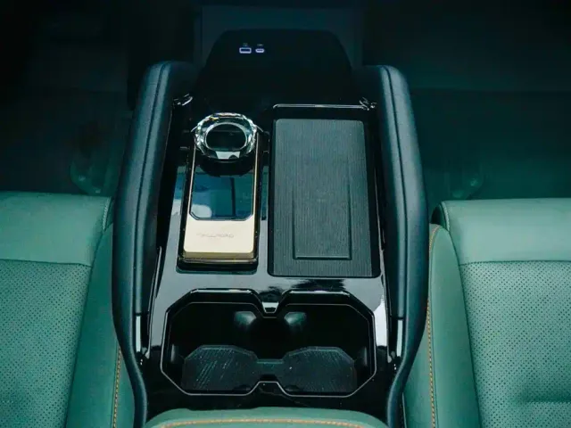 iCAR 03 — Фото автомобиля 24