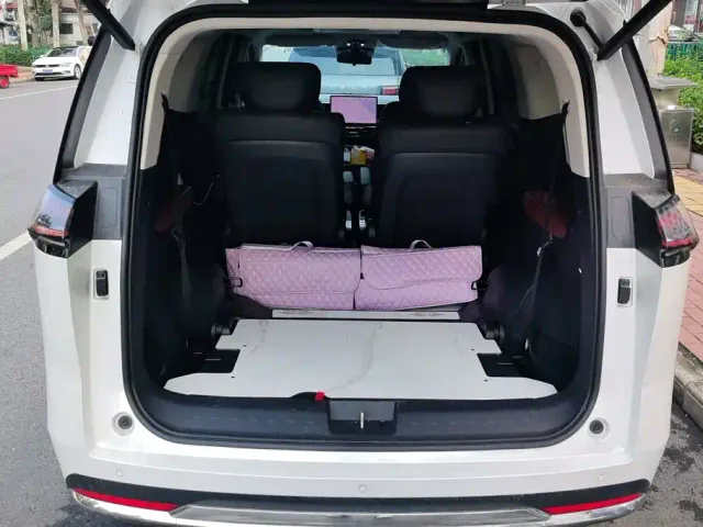 GAC Trumpchi E8 — Фото автомобиля 4
