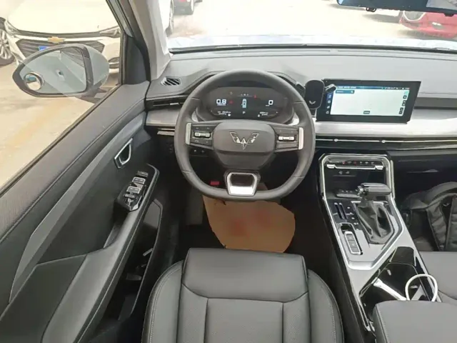 Wuling Asta — Фото автомобиля 10
