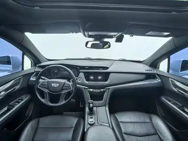 Cadillac XT5 — Фото автомобиля 9