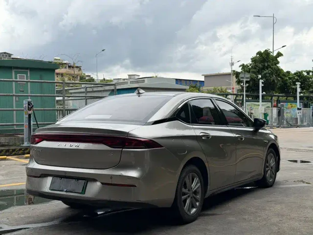 GAC Aion S — Фото автомобиля 18