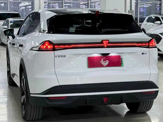 Deepal S07 — Фото автомобиля 14
