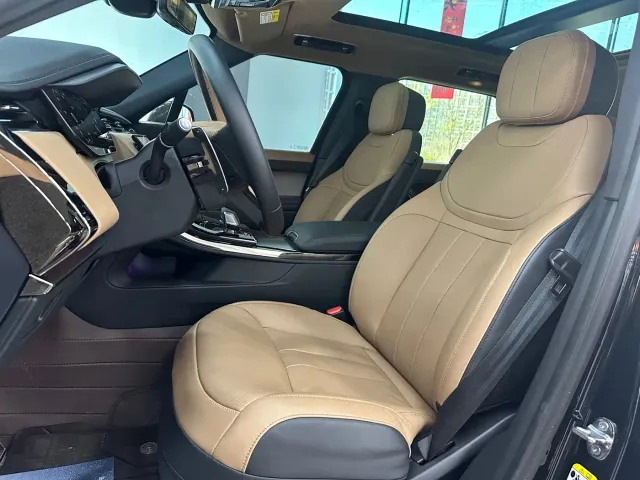 Land Rover Range Rover Sport — Фото автомобиля 17
