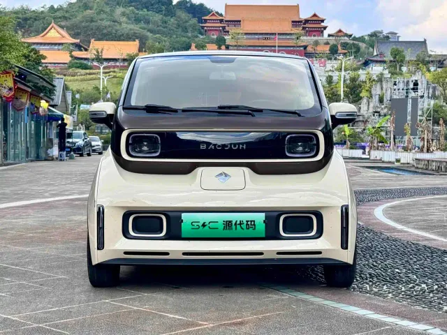 Фотография автомобиля — Baojun KiWi EV