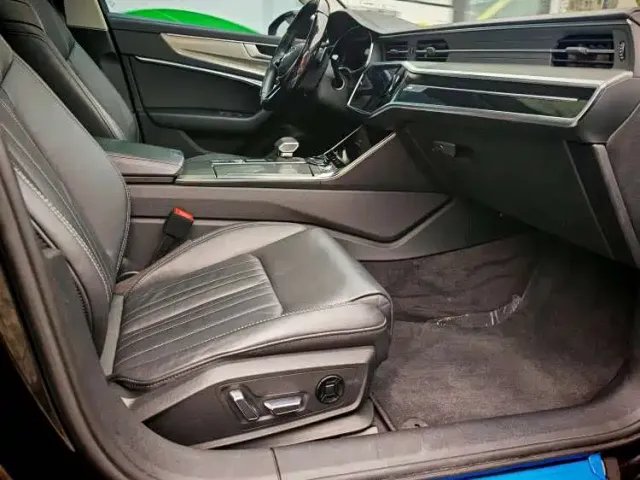 Audi A6L — Фото автомобиля 9