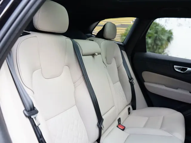 Volvo XC60 — Фото автомобиля 11