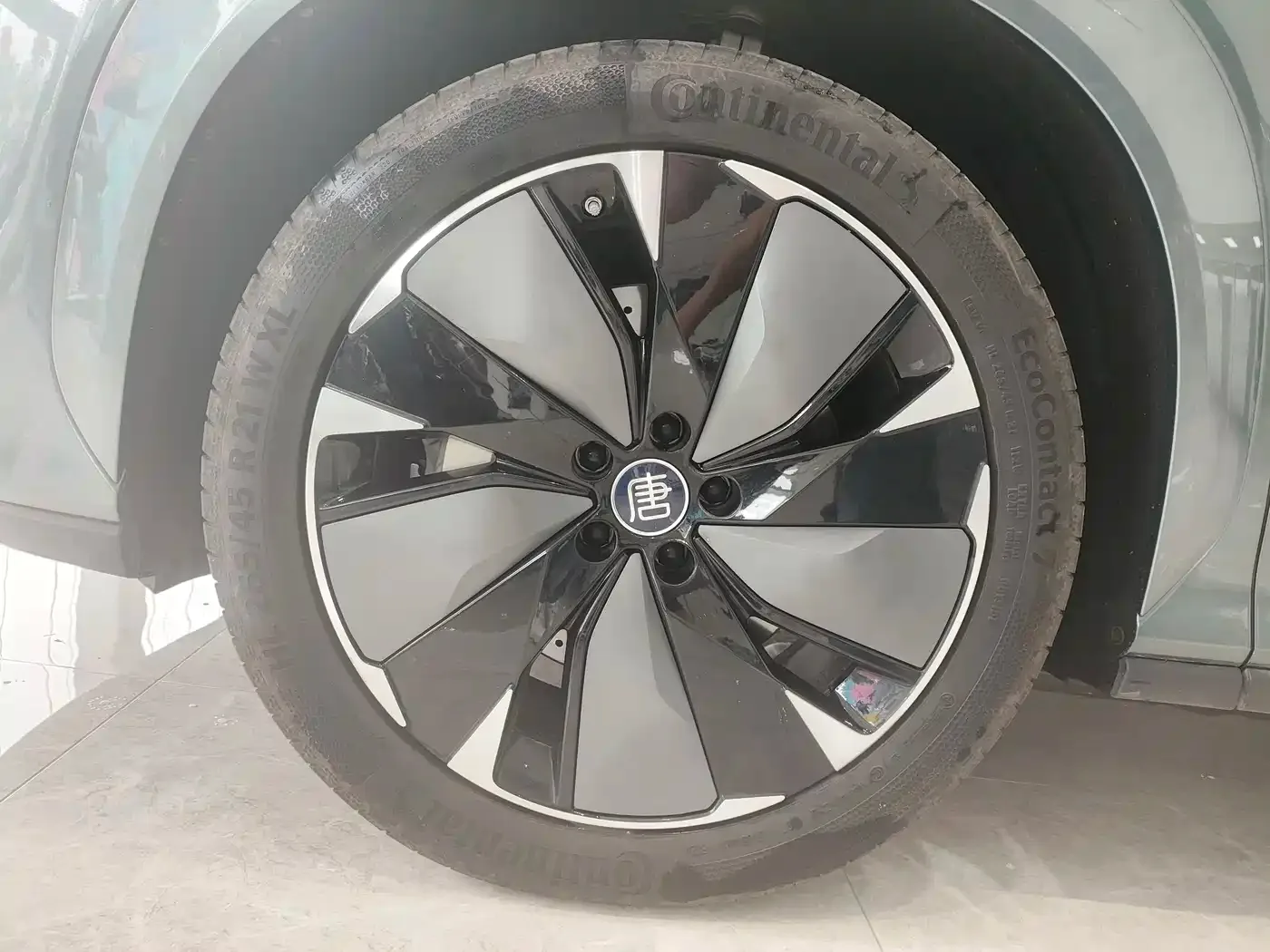 BYD Tang L 2025 DM 175KM Drone Player Edition — Фото автомобиля 9