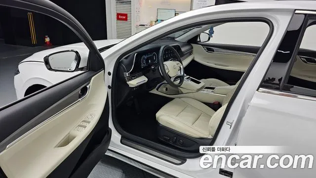 Hyundai Grandeur Grandeur (New) — Фото автомобиля 10