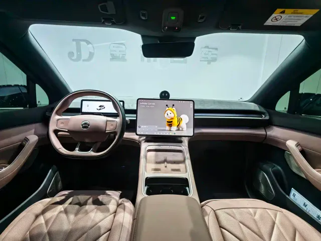 Nio EC6 — Фото автомобиля 6