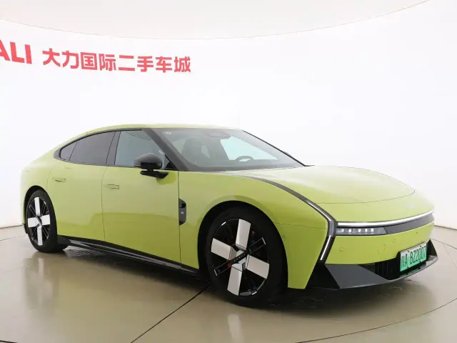 Xpeng P7 — Фото автомобиля 4