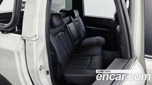 KG_Mobility_Ssangyong Rexton Новый Rexton Sport Khan Дизель 2.2 4WD — Фото автомобиля 12