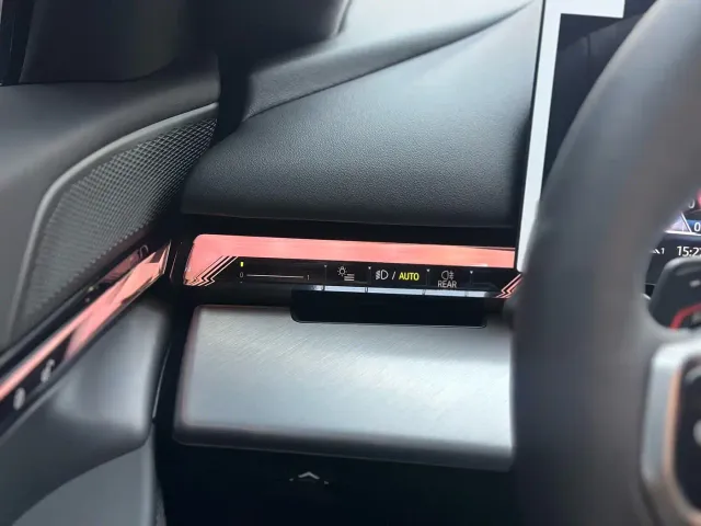 BMW 5 Series — Фото автомобиля 14