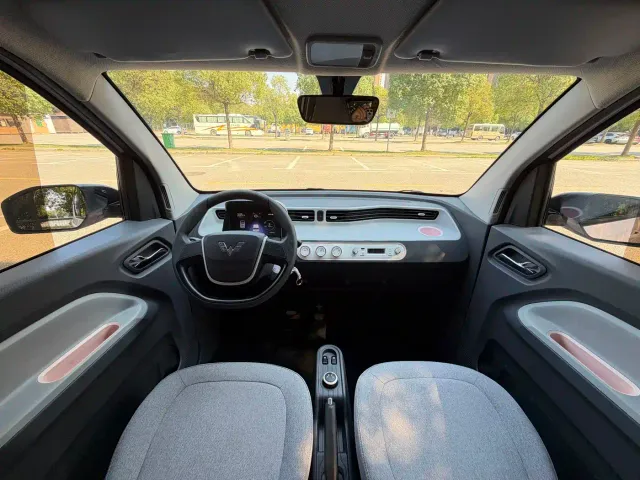 Wuling Hongguang Mini EV — Фото автомобиля 10