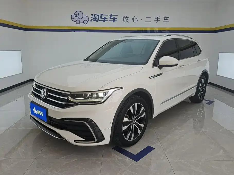 Фотография автомобиля — Volkswagen Tiguan L
