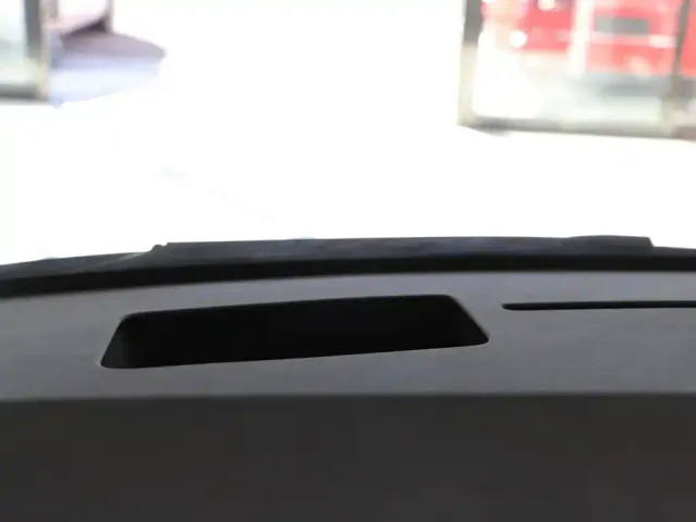 Li Auto MEGA — Фото автомобиля 23