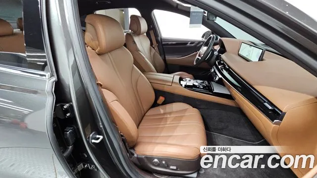 Genesis G80 Бензин 2.5 турбо 2WD — Фото автомобиля 23