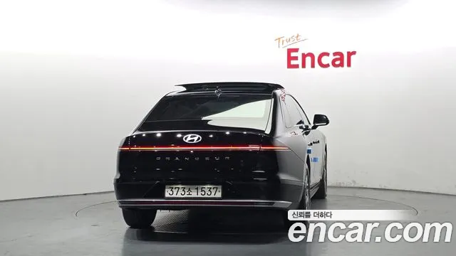 Hyundai Grandeur GN7 — Фото автомобиля 4