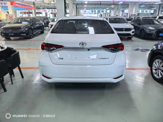 Toyota Corolla — Фото автомобиля 5
