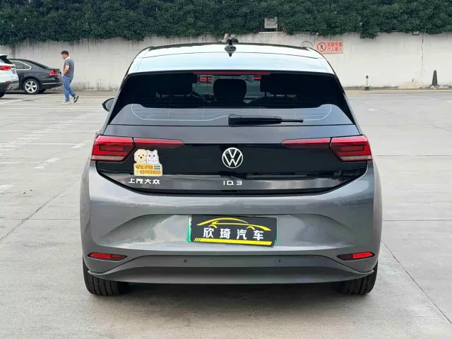 Volkswagen ID.3 — Фото автомобиля 5