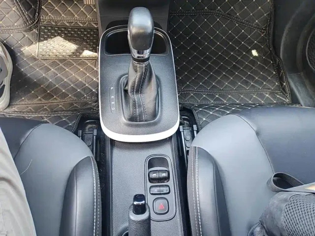 Roewe Clever — Фото автомобиля 13