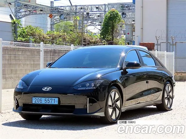 Hyundai Ioniq 6 — Фото автомобиля 2
