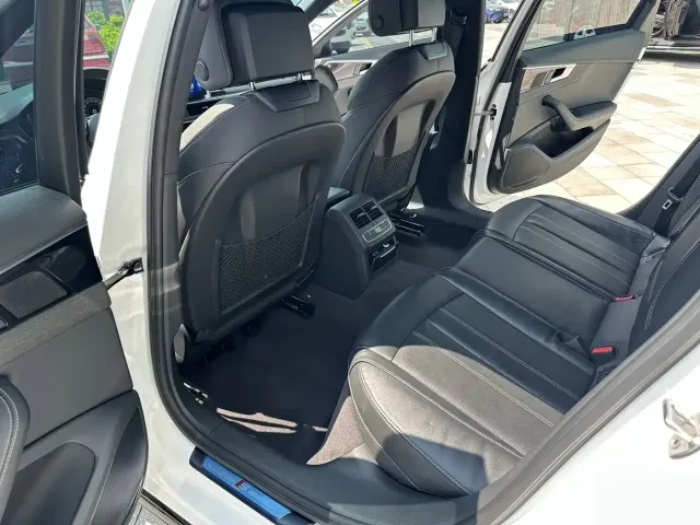 Audi A4L — Фото автомобиля 10