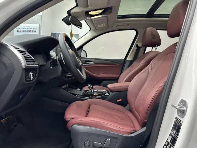 BMW X3 — Фото автомобиля 10