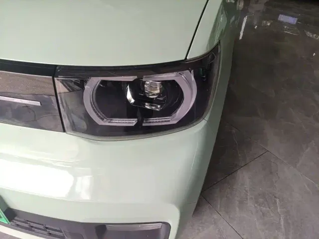 Wuling Hongguang Mini EV — Фото автомобиля 22