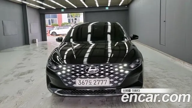 Hyundai Grandeur Premium — Фото автомобиля 3