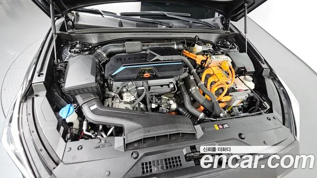 Kia K8 Hybrid — Фото автомобиля 6