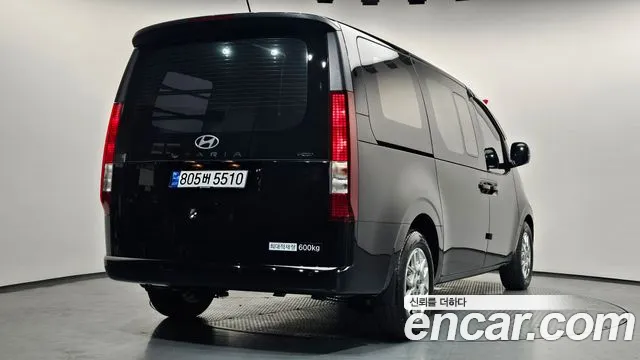 Hyundai Staria Staria Карго 5 мест — Фото автомобиля 2