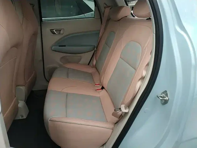 Leapmotor T03 — Фото автомобиля 16