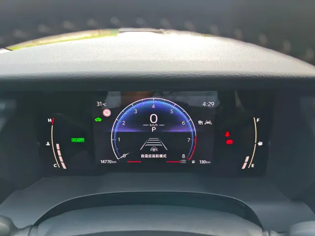Toyota Camry — Фото автомобиля 14