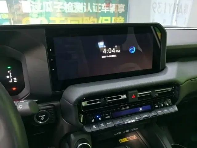 Toyota Prado — Фото автомобиля 12