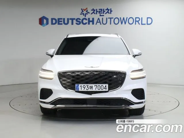 Genesis GV70 — Фото автомобиля 3