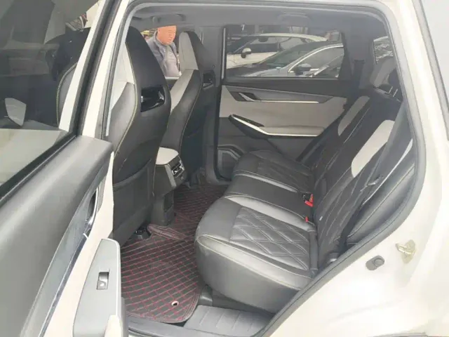 Changan CS75 Plus — Фото автомобиля 16