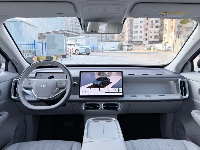 Leapmotor B10 — Фото автомобиля 8