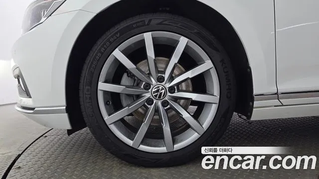 Volkswagen Passat Passat GT(B8) 2.0 TDI Prestige — Фото автомобиля 5