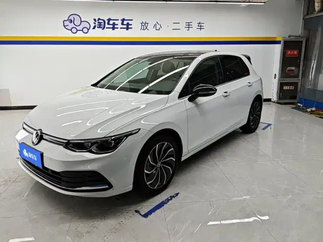 Фотография автомобиля — Volkswagen Golf