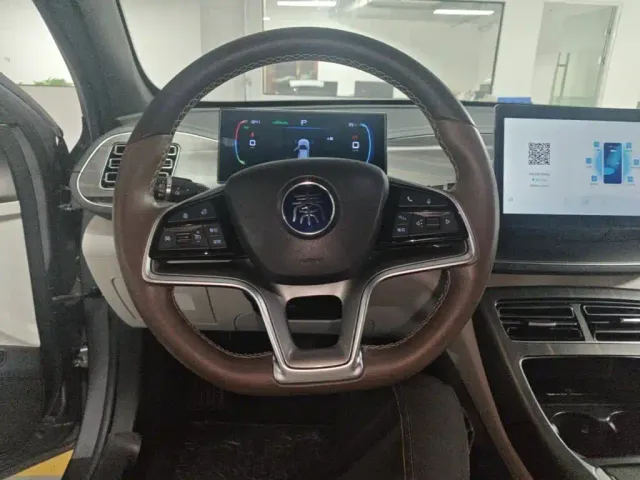 BYD Qin PLUS — Фото автомобиля 10