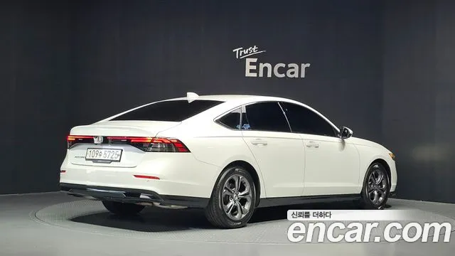 Honda Accord Generation 11 — Фото автомобиля 2