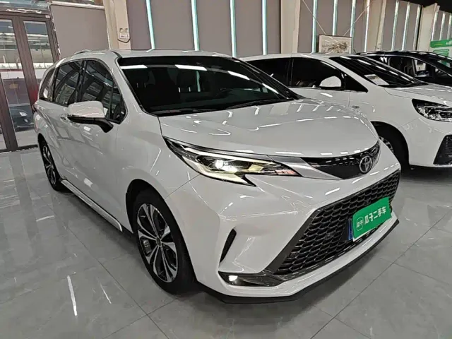 Toyota Granvia — Фото автомобиля 3
