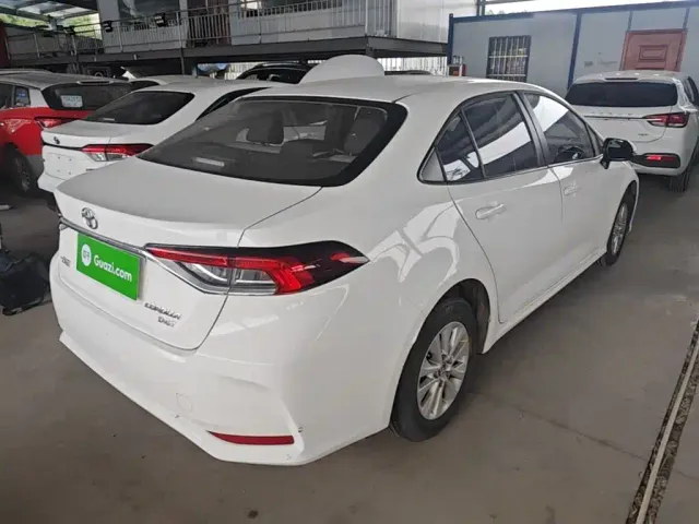 Toyota Corolla — Фото автомобиля 6