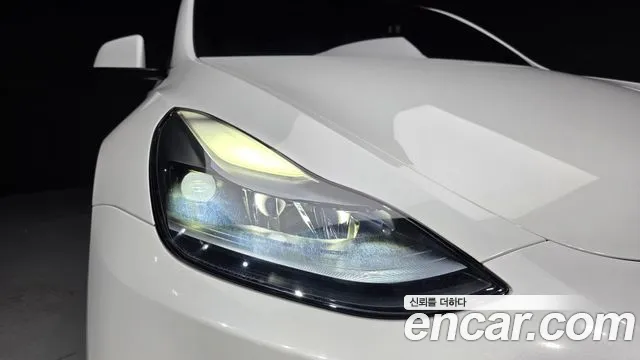 Tesla Model Y — Фото автомобиля 7