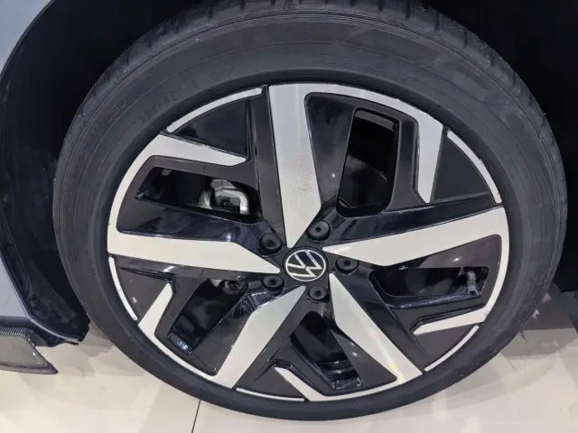 Volkswagen Lamando — Фото автомобиля 6